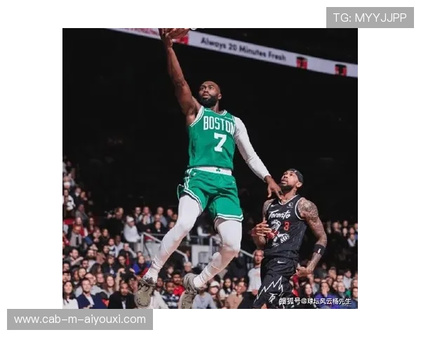 凯尔特人五连胜，布朗全场得分30+｜新赛季热力点燃球迷激情